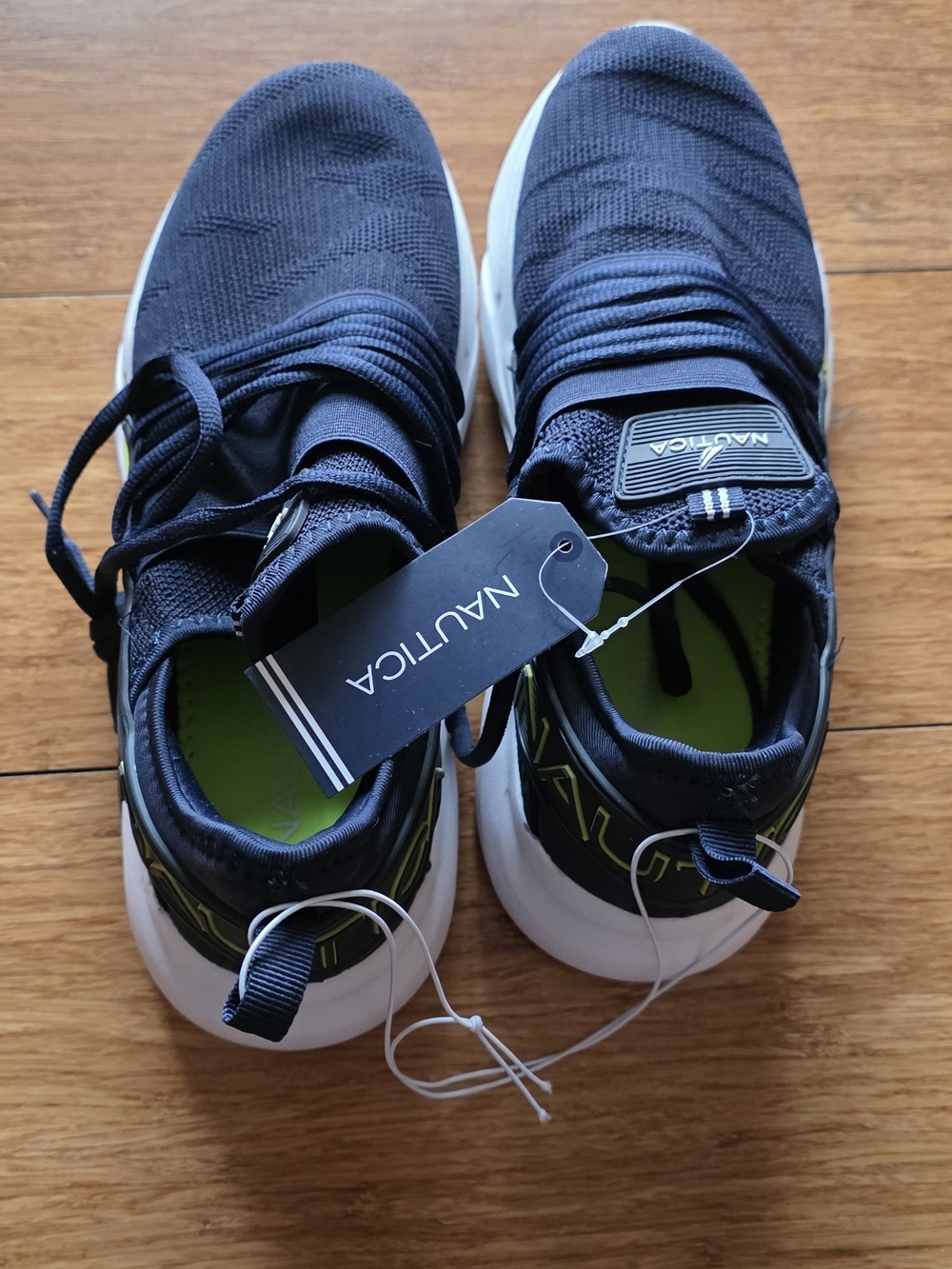 Nautica Men Shoes 7.5. New